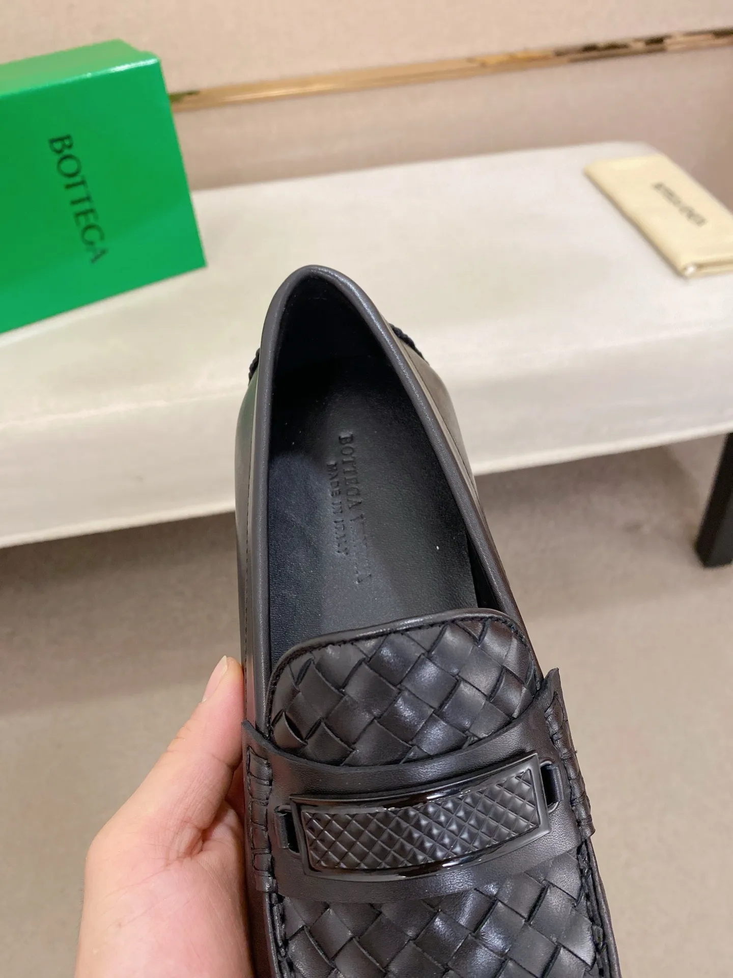 Men's shoes 💰 400💰 (Niu Li + Niu Pad) [BV] latest hot style‼ ️Casual men's shoes, uppers imported first-layer cowhide ➕Full imported cowhide lining✔️Exquisite workmanship, excellent foot feel, special rubber soles✔️, cool and fashionable, the latest fashion, fashionable outsole, hurry up. Code number: 38-44 (can be customized to 37.45, non-refundable)